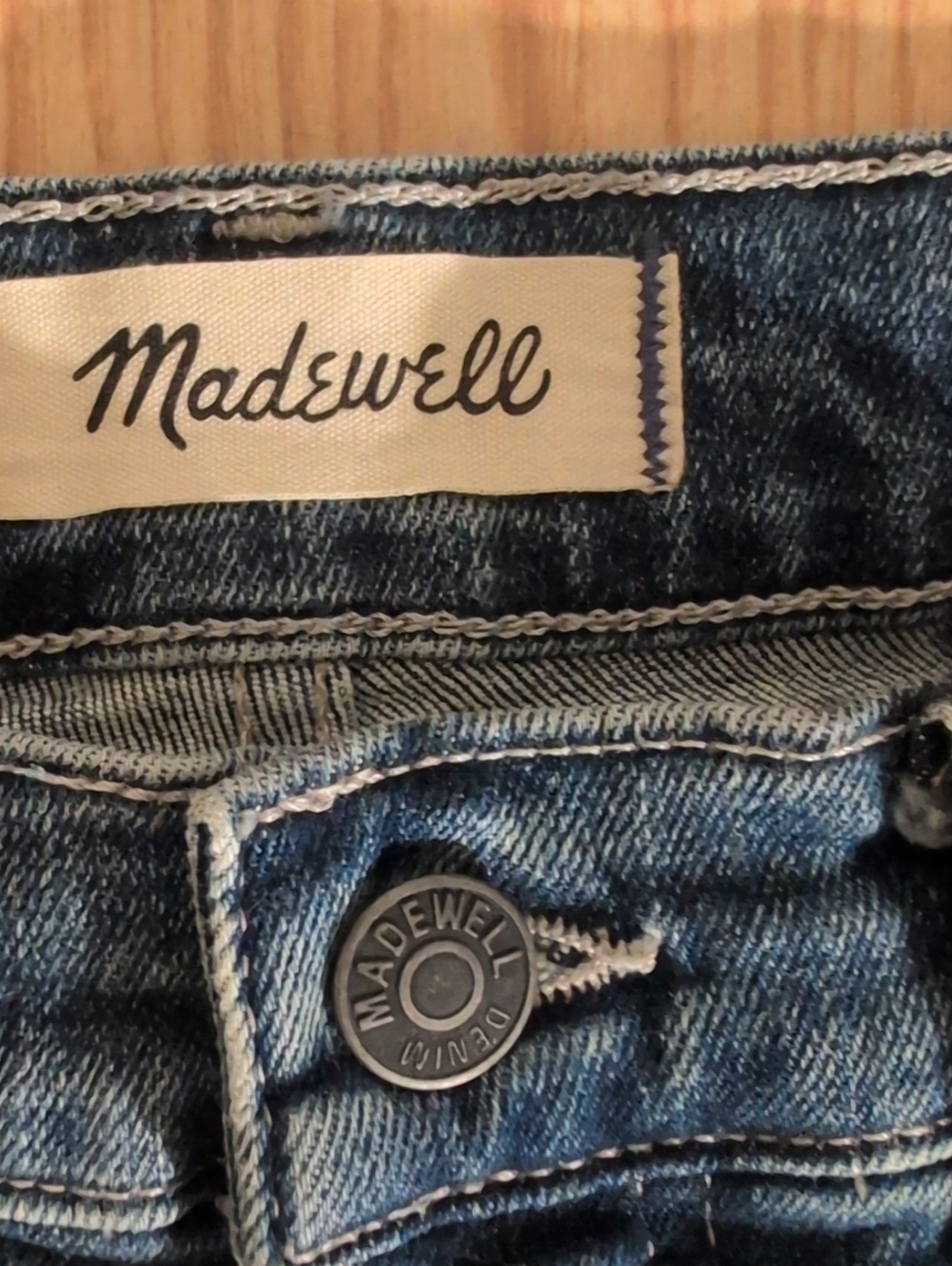 Madewell The Perfect Flare Jean Size 26P NWOT - Picture 2 of 5